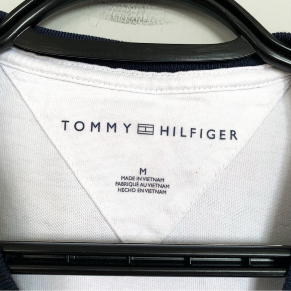 Tommy Hilfiger • T-Shirt - Picture 4 of 4